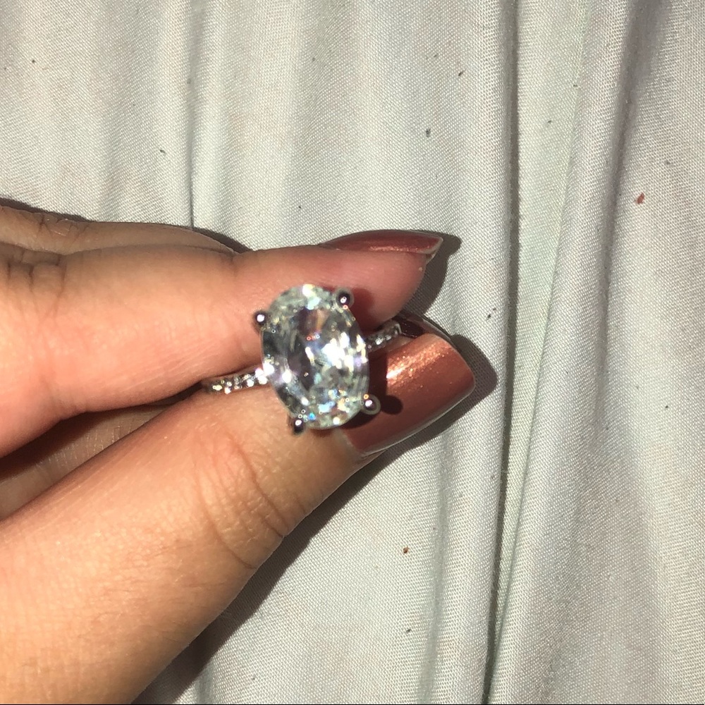 SILVER CIRCLE DIAMOND RING - Picture 4 of 5